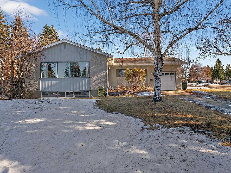 1st image of 379 Conifer St