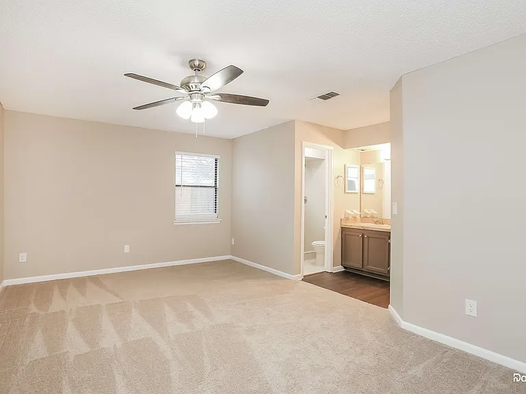 6507 Diamond Leaf Ct S — Photo 10