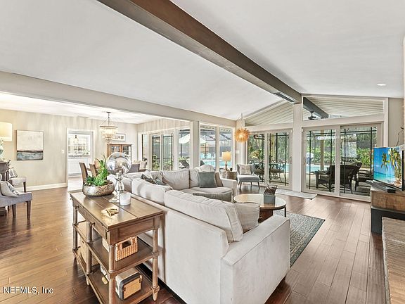 3rd image of 8129 JOSE Circle W