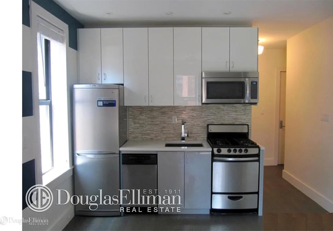 48 West 138th Street — Photo 1
