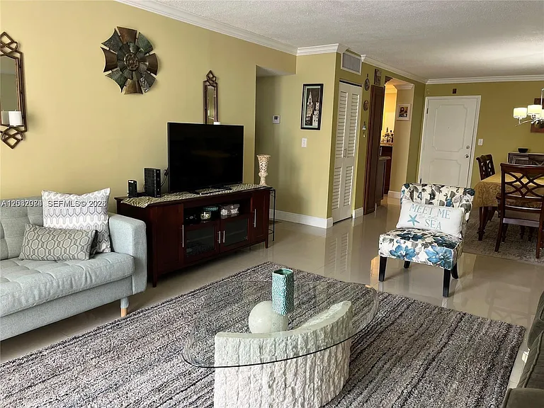 1849 S Ocean Dr #0 — Photo 7