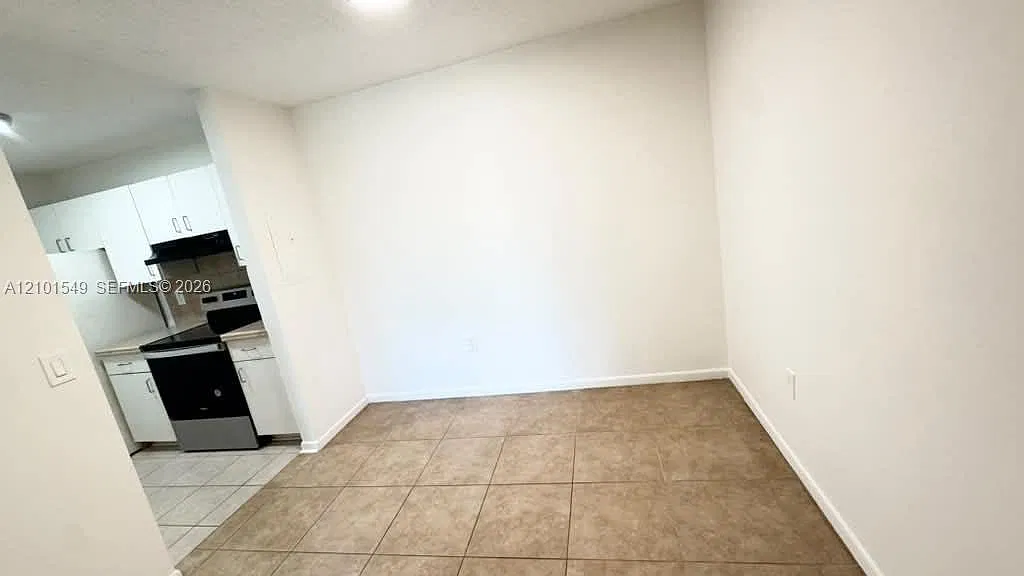 Milano Condo — Photo 2