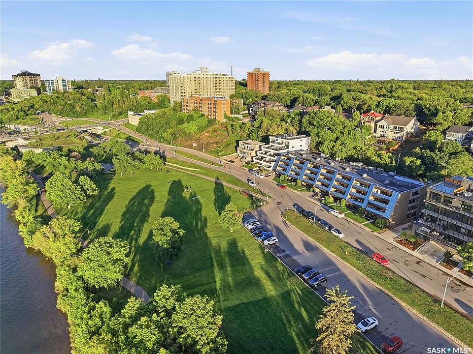 1st image of UNIT 102-222 Saskatchewan CRESCENT E