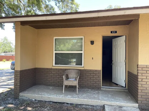 839 Lyndhurst St, Dunedin, FL 34698