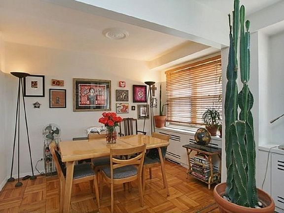 3rd image of 2 Charlton St APT 10J