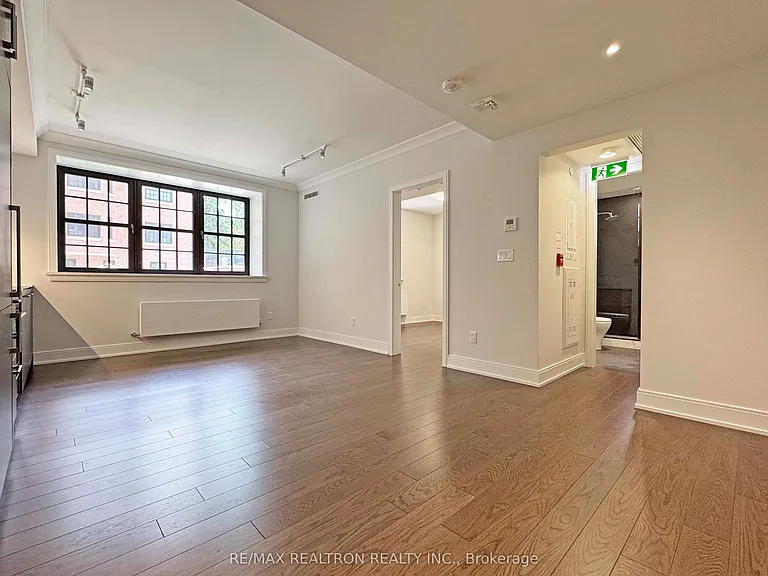2 Clarendon Ave #108 — Photo 2