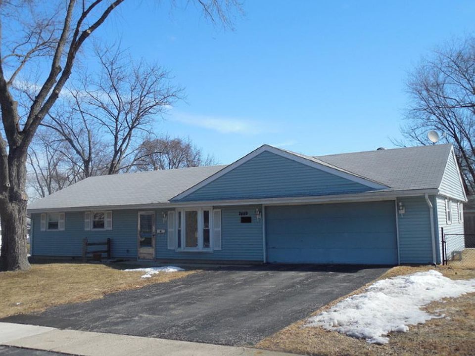1st image of 2449 Evergreen Ln