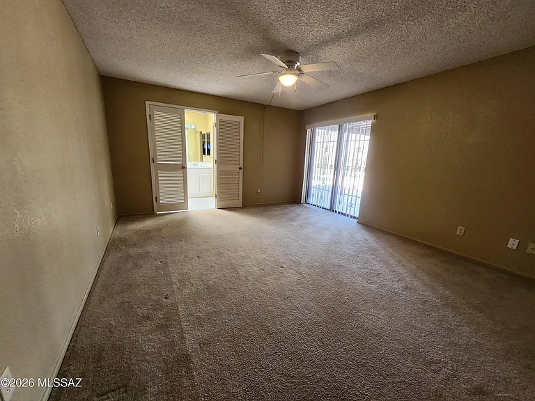 4841 N Paseo Presidio — Photo 12
