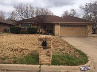 1520 Absher Ln, Mansfield, TX 76063