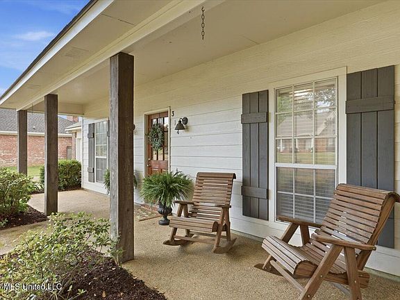 5th image of 314 Hunters Ridge Dr