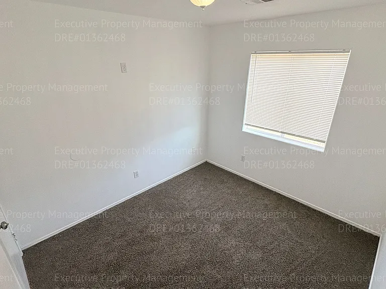 7400 Cross Glade St — Photo 31