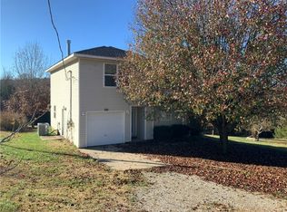194 Madison St #1623, Huntsville, AR 72740