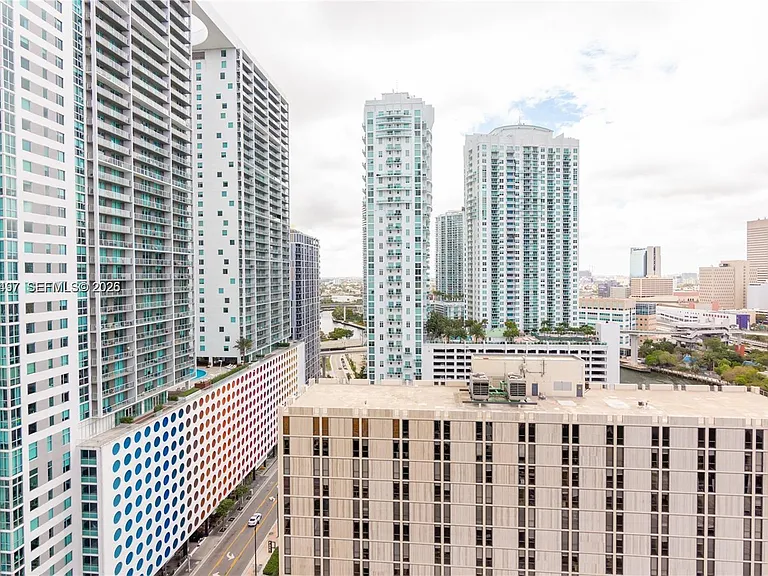 485 Brickell Ave #2006 — Photo 29