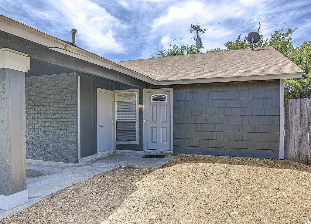 1936 Nicole Cir — Photo 3