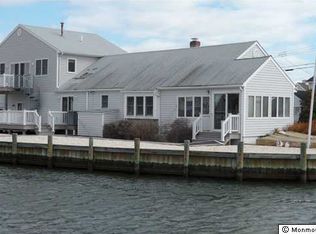 7 Farragut Dr, Brick, NJ 08723