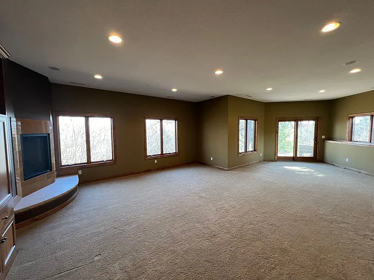 694 Panorama Cir NW — Photo 22