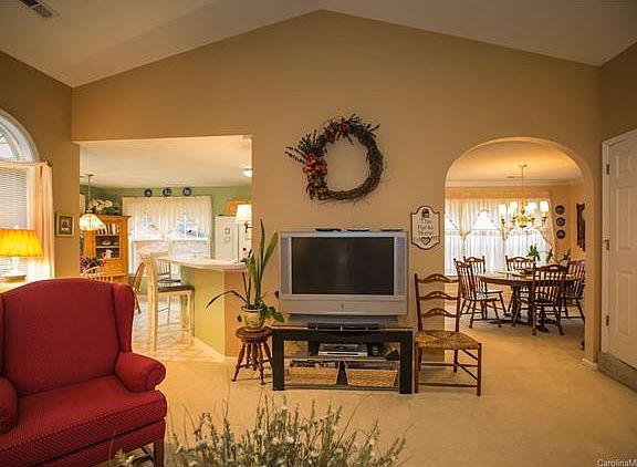 4th image of 3167 Hadden Hall Blvd