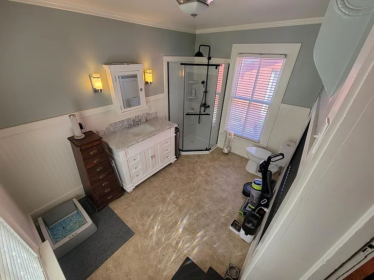 402 N Ewing St — Photo 11