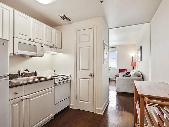 5th image of 1205 Saint Charles Ave APT 1314