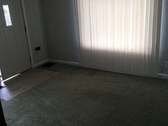 New carpet throughout