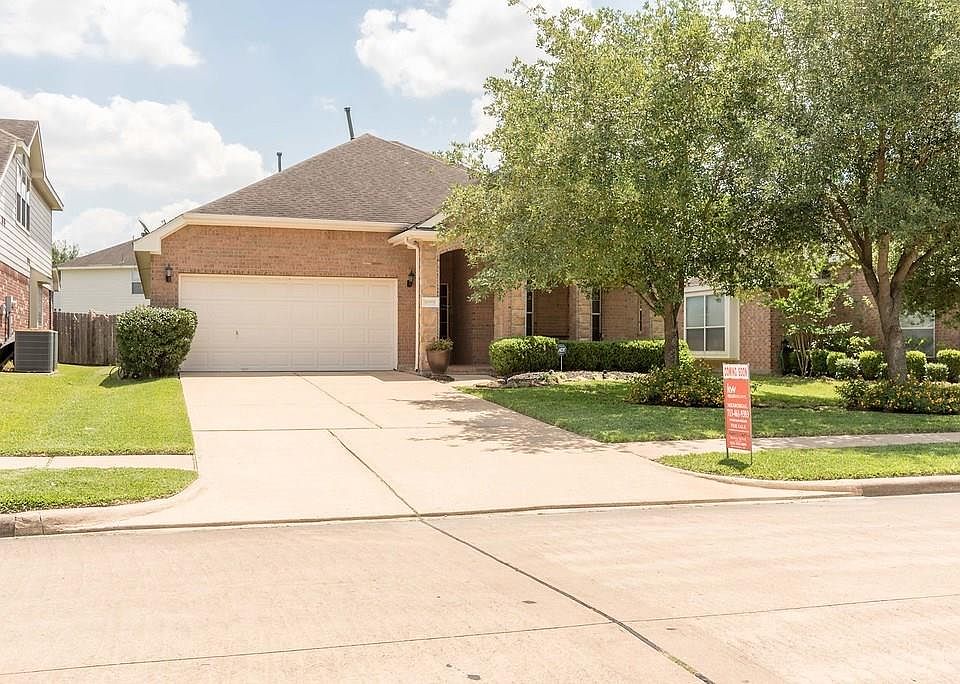 1st image of 16931 Terrace Park Dr