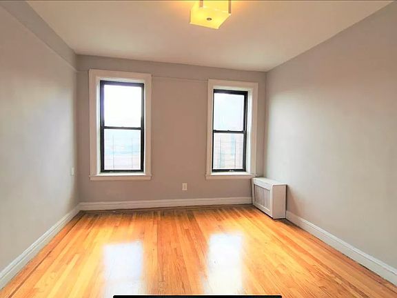 3rd image of 974 45th St APT C5