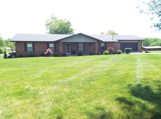 1898 Shorty Barnes Rd, Crossville, TN 38571