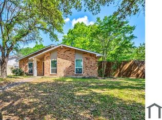 921 Middle Cove Dr, Plano, TX 75023