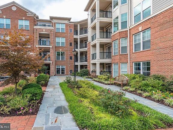 5th image of 2905 Saintsbury Plz APT 113