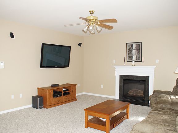 5th image of 9418 Indianfield Dr