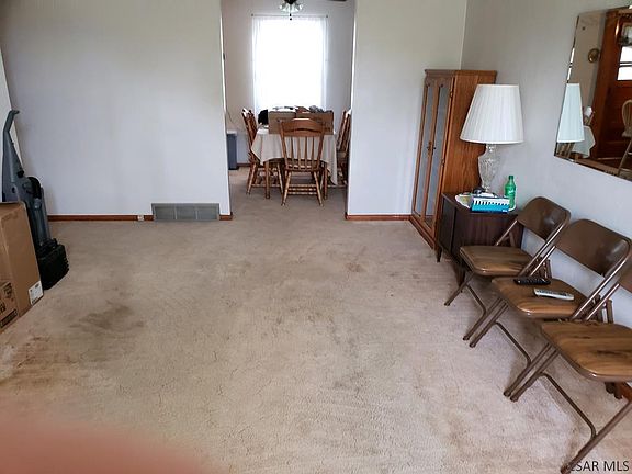 5th image of 1195 Forest Hills Dr