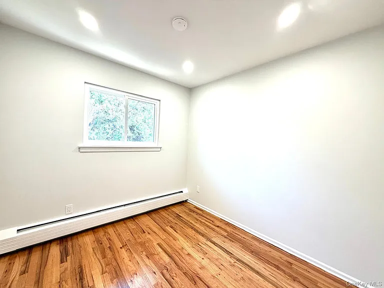 65 Florida Ave — Photo 11