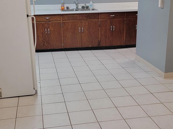 5 S Main St #7