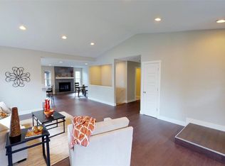 530 Prairie Ridge Rd, Highlands Ranch, CO 80126