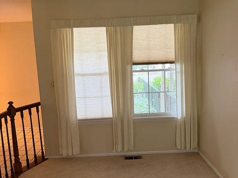 2106 Glasgow Ct — Photo 12