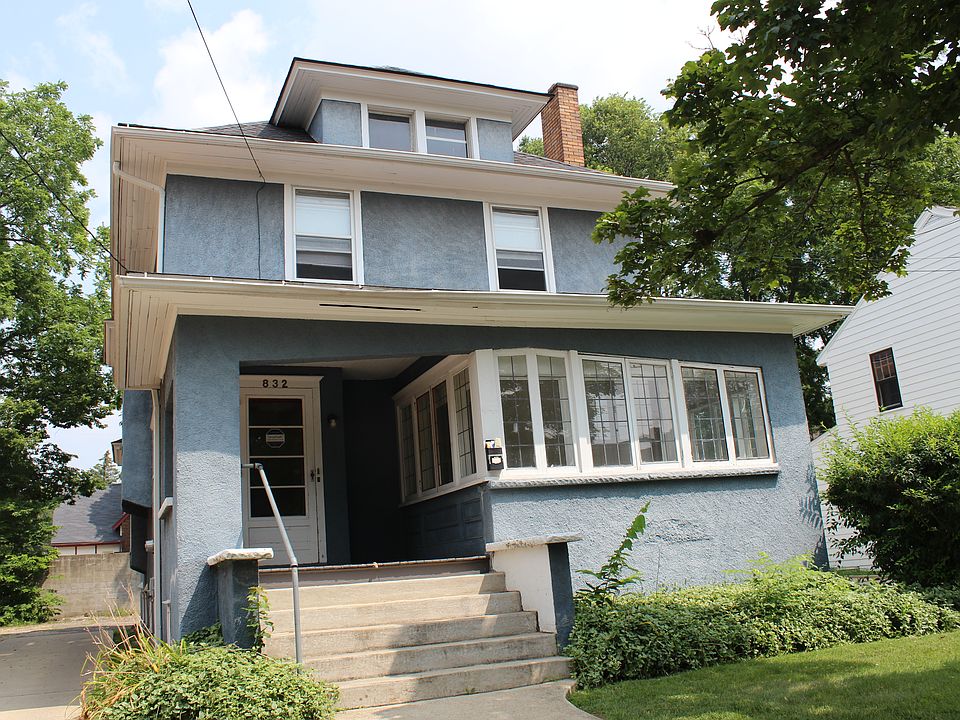 1st image of 832 W Lovell St