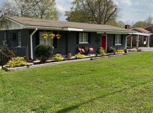 303 Wolf St, Linden, AL 36748