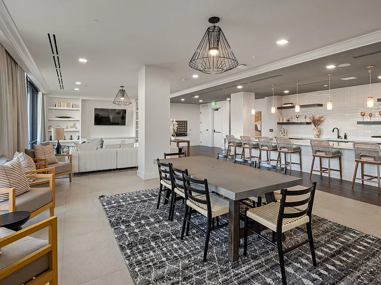 Overlook at Radius Dilworth — Photo 19