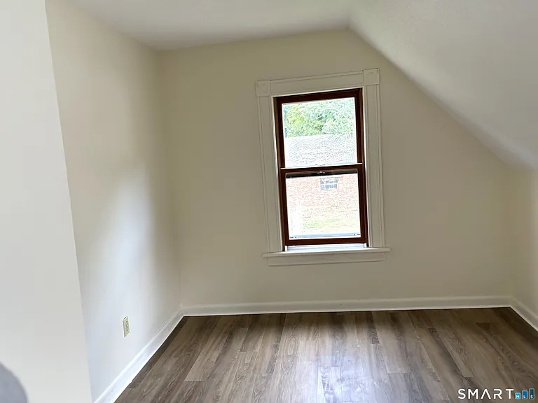 1310 Stanley St #3 — Photo 15