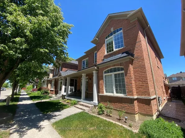 9 Quail Holw, Markham, ON L6B 0K7