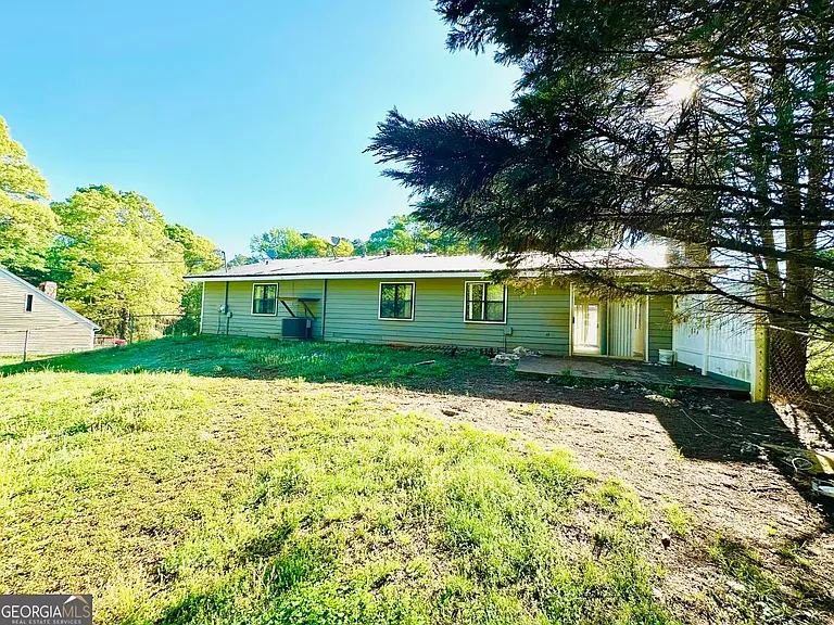 100 Lakeview Ln — Photo 33