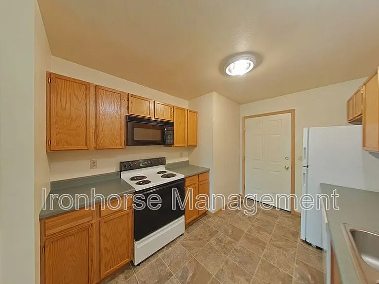 2460 Wheeler Dr #A — Photo 6