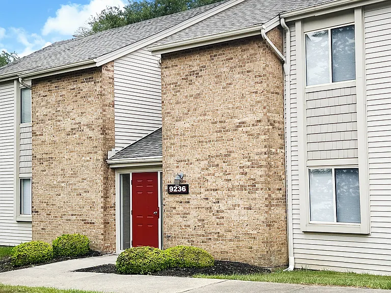 Hunter's Creek Apartments — Photo 17