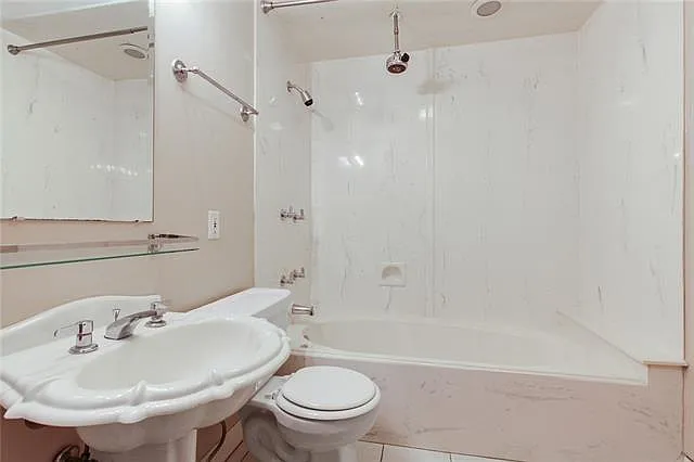 607 Barracks St #2 — Photo 7