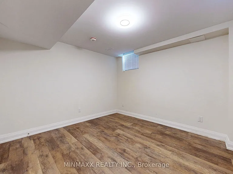 202 Forbes Ter — Photo 20