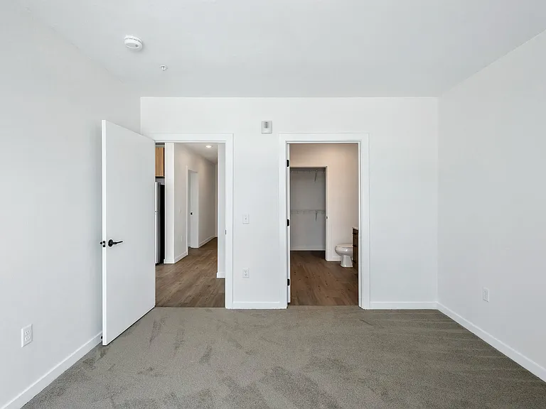 Oso Apartments — Photo 185