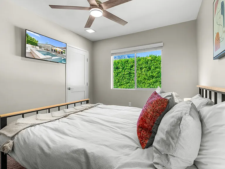 1184 E Pajaro Rd — Photo 35