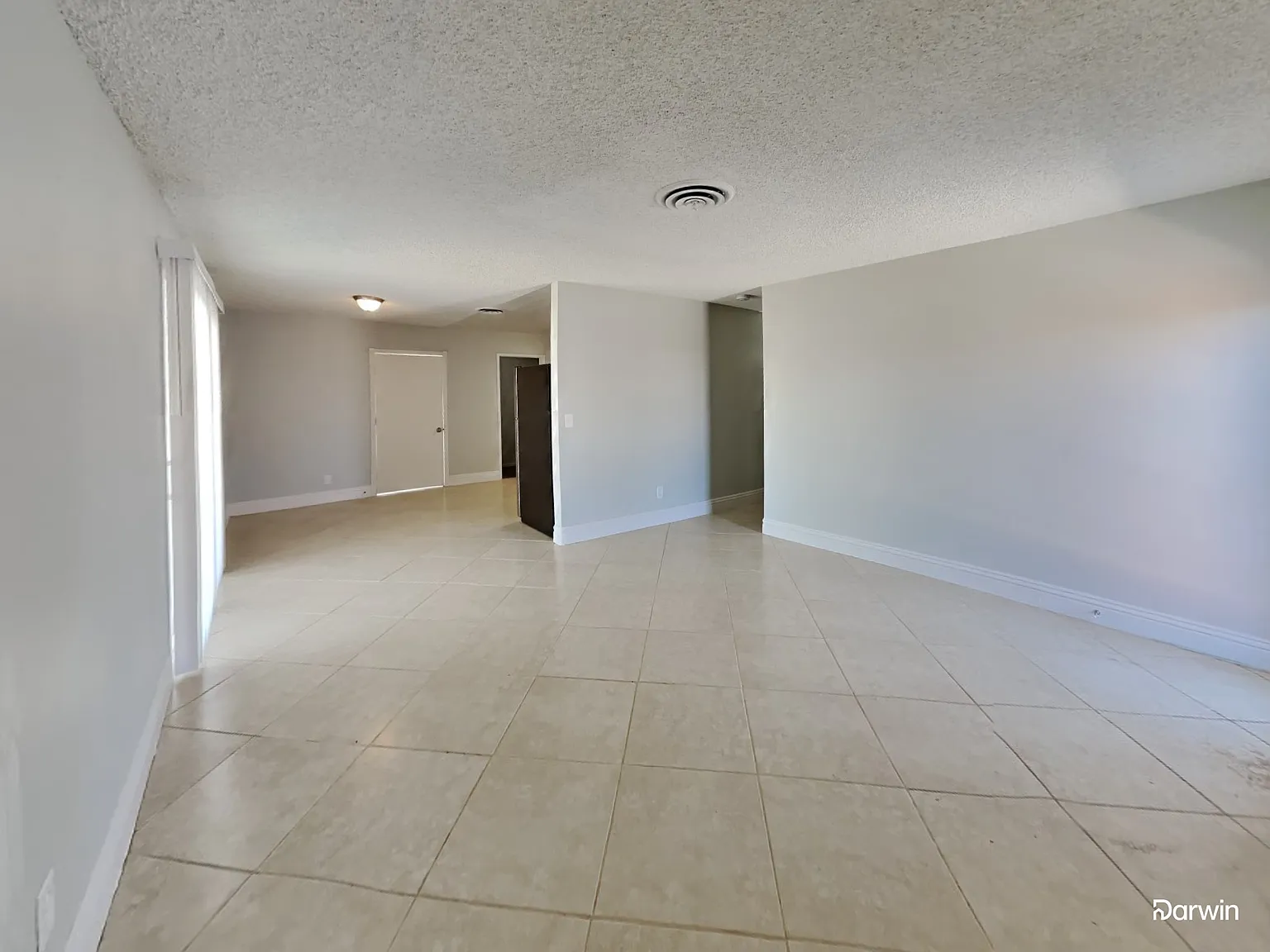 3 bed, 1.5 bath, 975 sqft, $1,835 — Photo 4