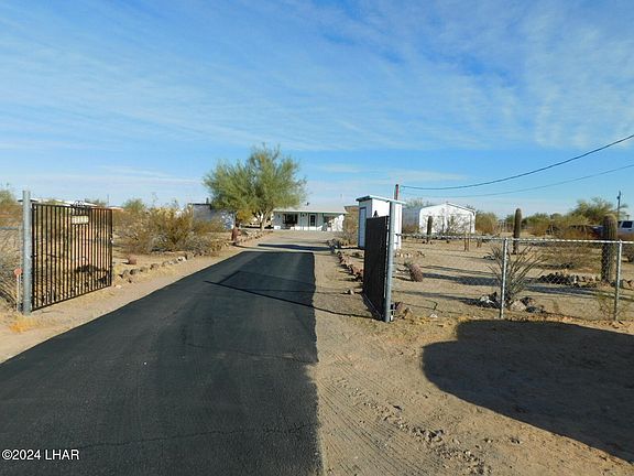 2nd image of 42889 Winema Dr