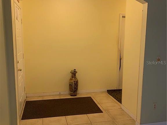 3rd image of 2715 Saffron Dr